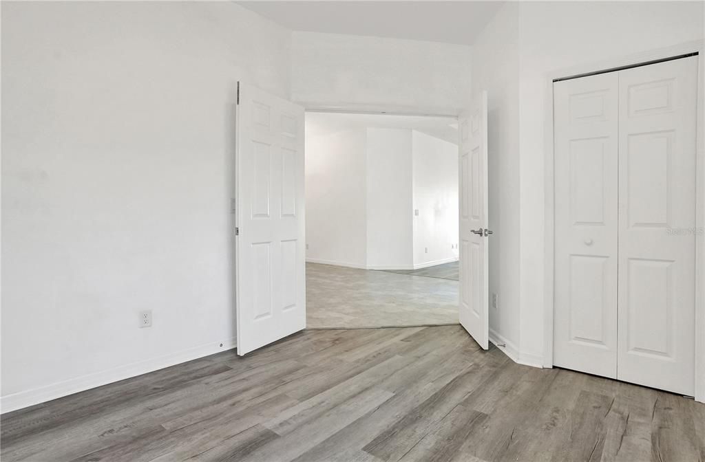 Active With Contract: $360,000 (3 beds, 2 baths, 1619 Square Feet)