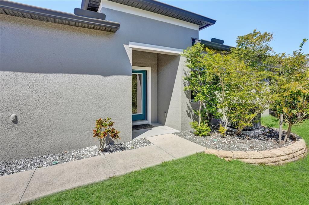 Active With Contract: $360,000 (3 beds, 2 baths, 1619 Square Feet)