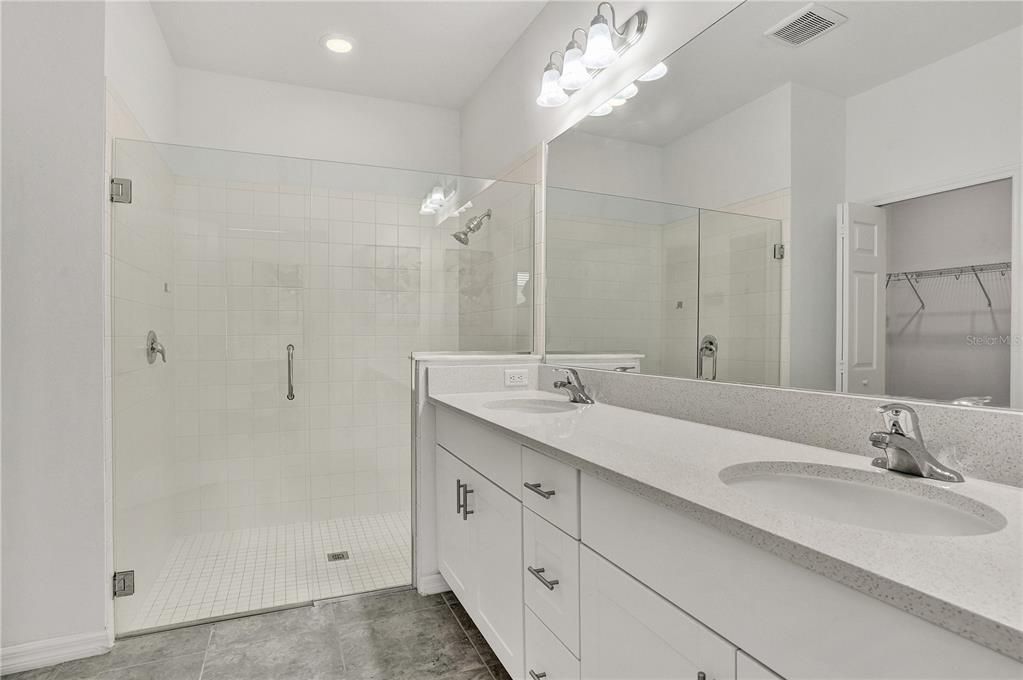 Active With Contract: $360,000 (3 beds, 2 baths, 1619 Square Feet)