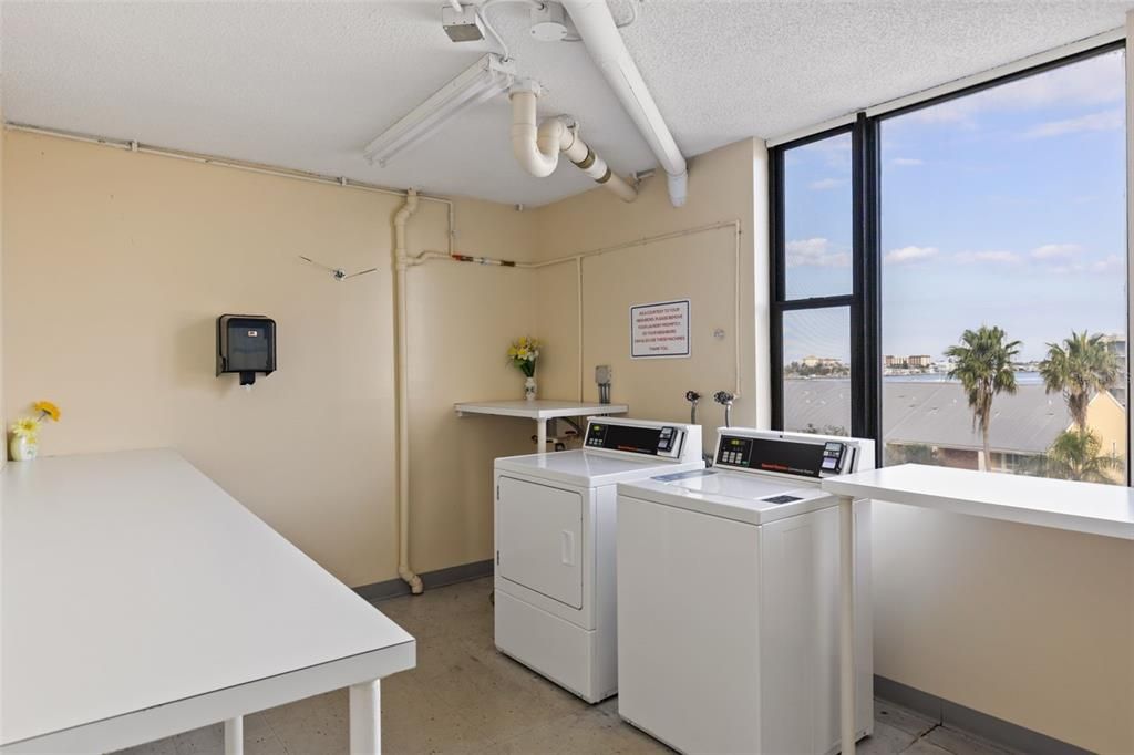 For Rent: $2,200 (1 beds, 1 baths, 760 Square Feet)