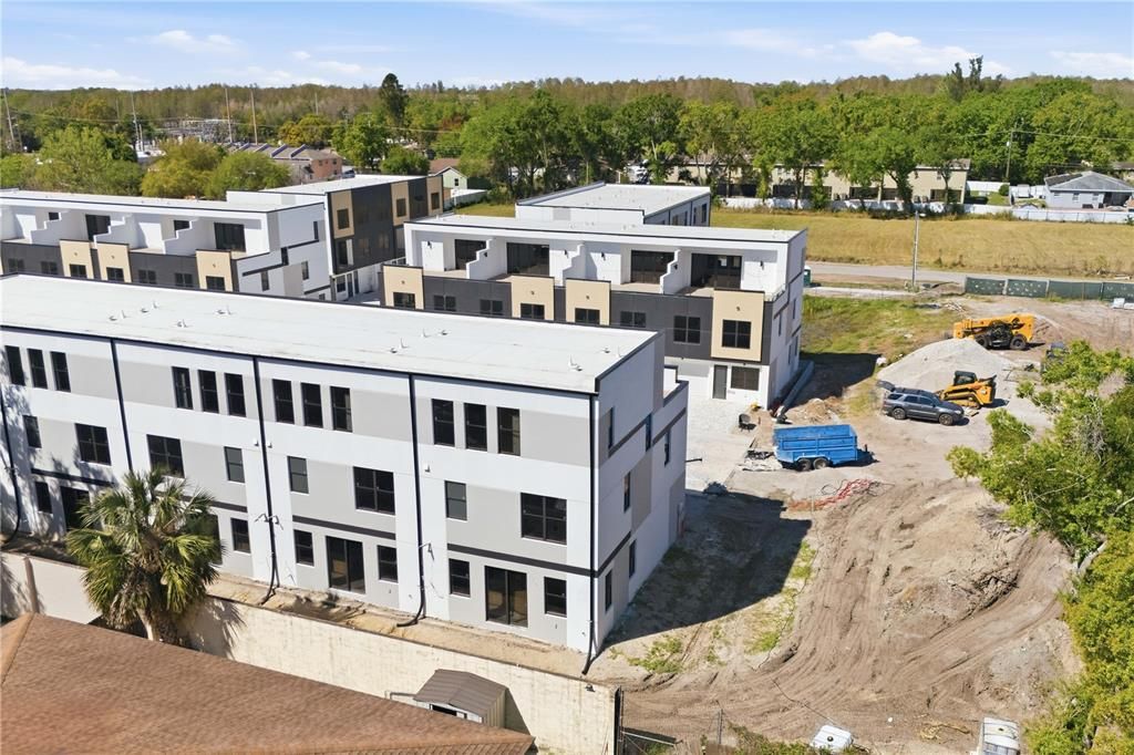 Activo con contrato: $650,000 (4 camas, 3 baños, 2100 Pies cuadrados)