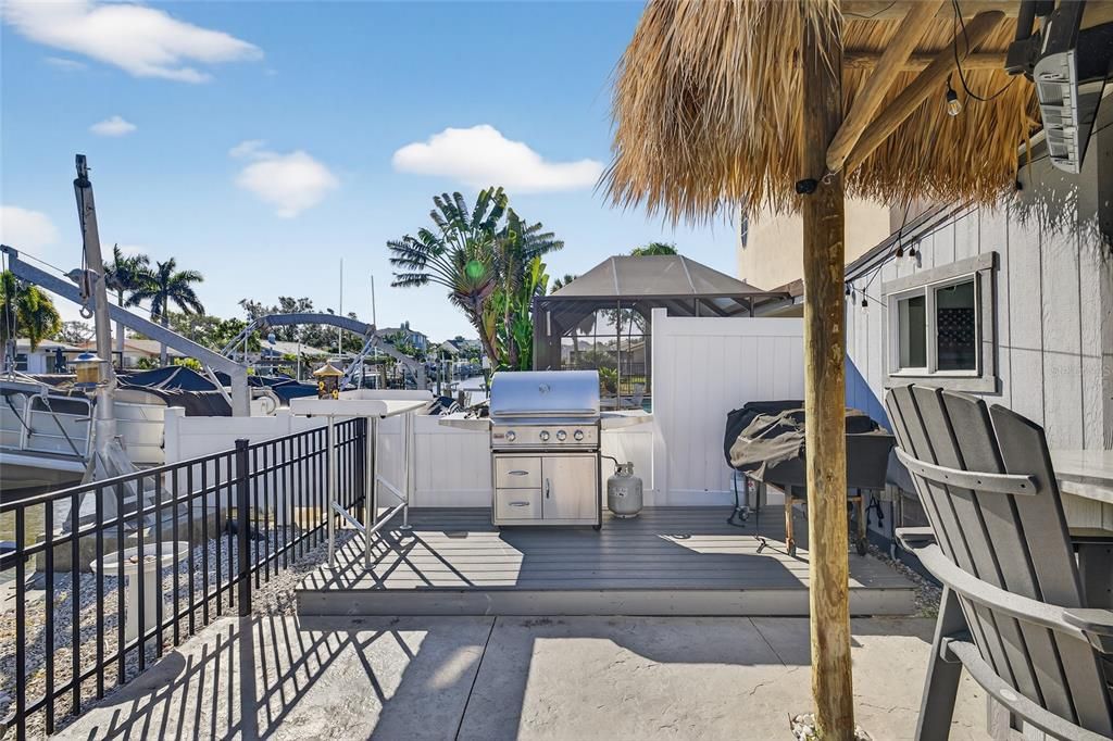 For Sale: $1,600,000 (3 beds, 2 baths, 1436 Square Feet)