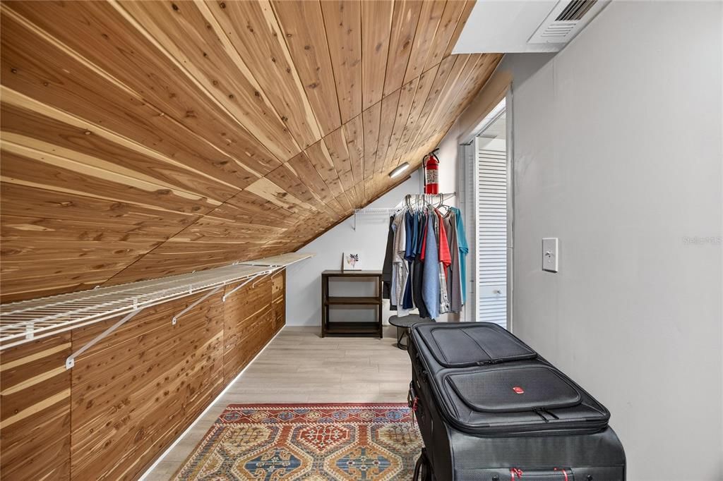 En Venta: $975,000 (3 camas, 2 baños, 1672 Pies cuadrados)