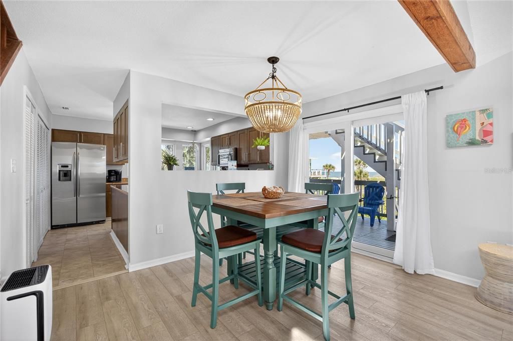 En Venta: $975,000 (3 camas, 2 baños, 1672 Pies cuadrados)