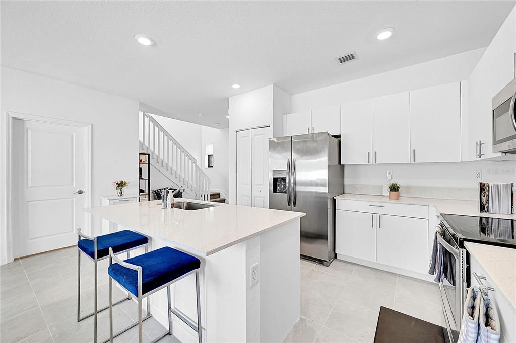 For Sale: $500,000 (3 beds, 2 baths, 1419 Square Feet)
