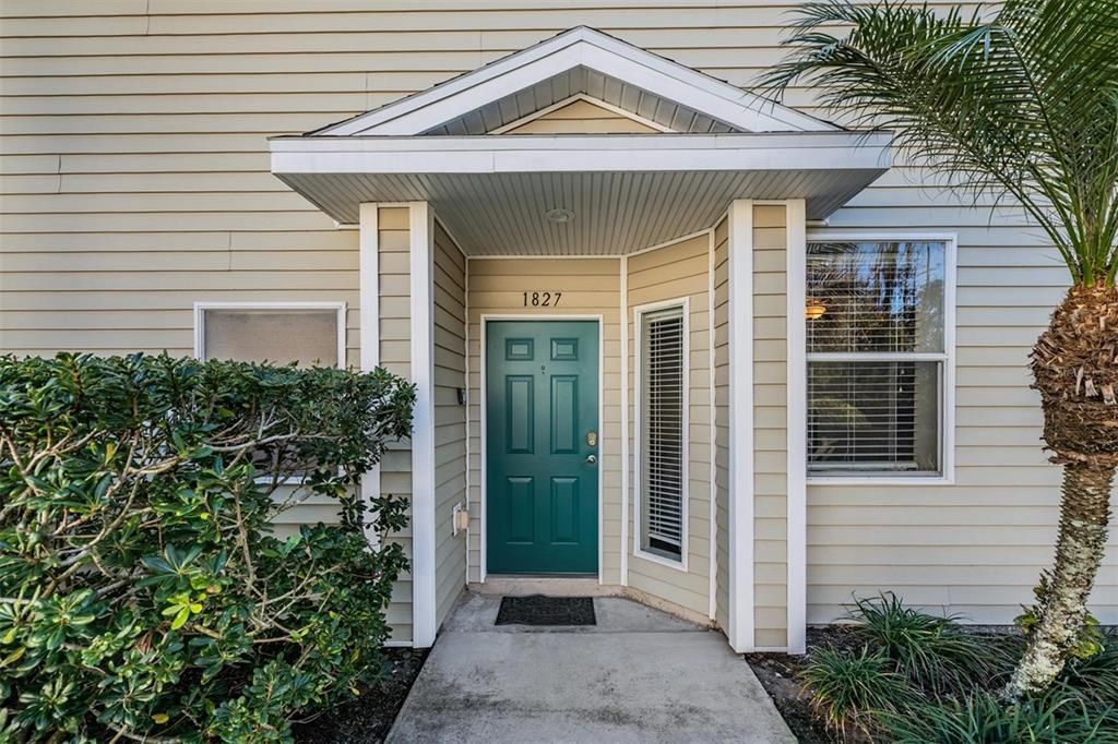 For Rent: $1,975 (2 beds, 2 baths, 1233 Square Feet)