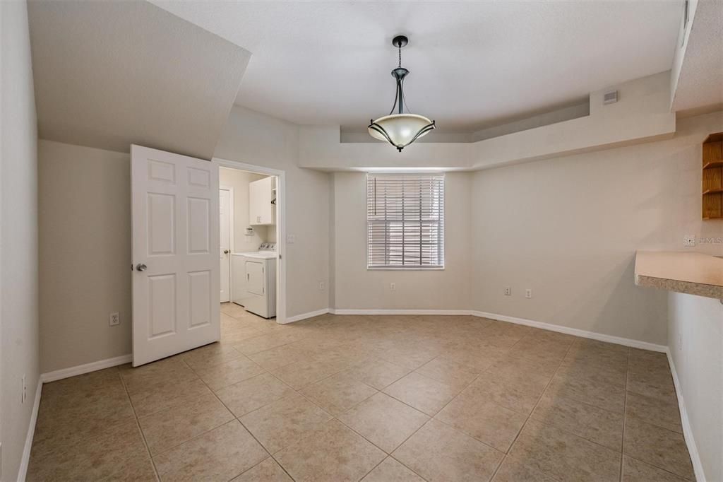 For Rent: $1,975 (2 beds, 2 baths, 1233 Square Feet)