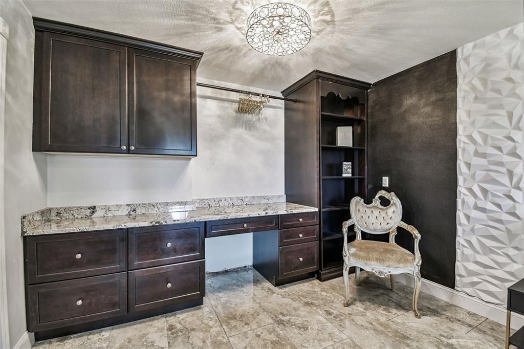 En Venta: $1,999,000 (5 camas, 3 baños, 3463 Pies cuadrados)