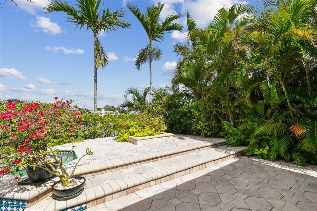 En Venta: $1,999,000 (5 camas, 3 baños, 3463 Pies cuadrados)