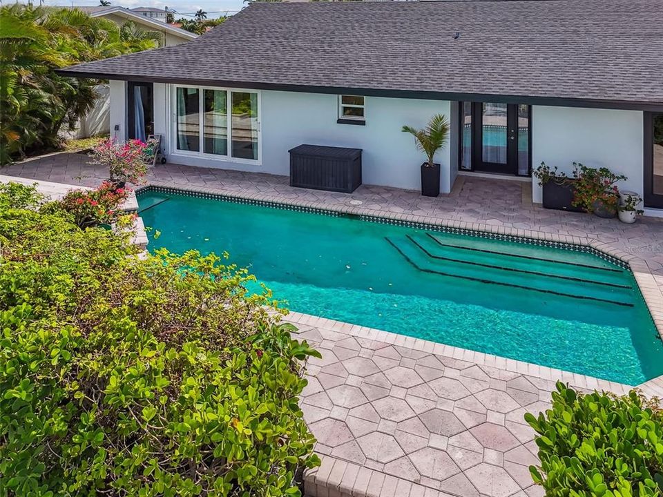 En Venta: $1,999,000 (5 camas, 3 baños, 3463 Pies cuadrados)
