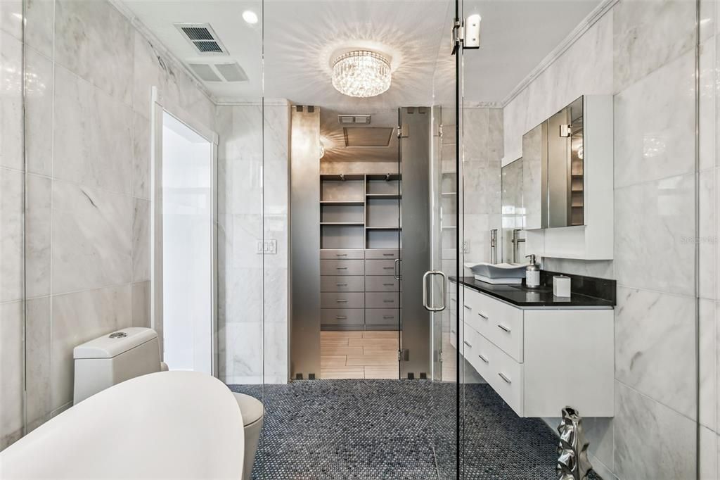 En Venta: $1,999,000 (5 camas, 3 baños, 3463 Pies cuadrados)