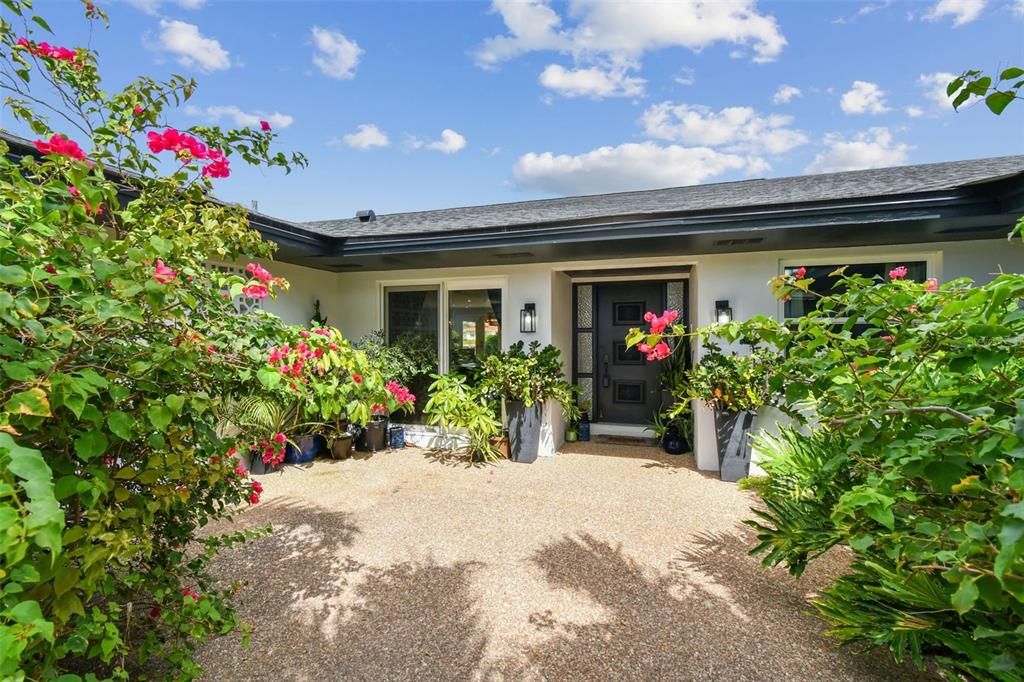 En Venta: $1,999,000 (5 camas, 3 baños, 3463 Pies cuadrados)