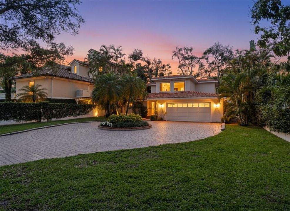 En Venta: $2,750,000 (3 camas, 3 baños, 3219 Pies cuadrados)