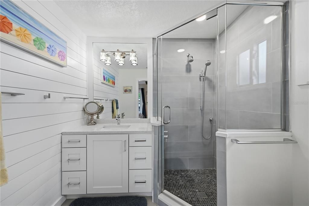 На продажу: $999,000 (2 спален, 2 ванн, 1425 Квадратных фут)