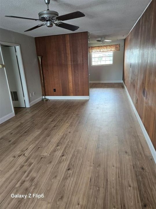 На продажу: $150,000 (2 спален, 1 ванн, 832 Квадратных фут)