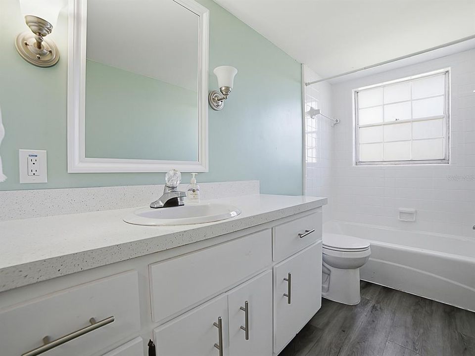 For Sale: $298,880 (2 beds, 2 baths, 1472 Square Feet)