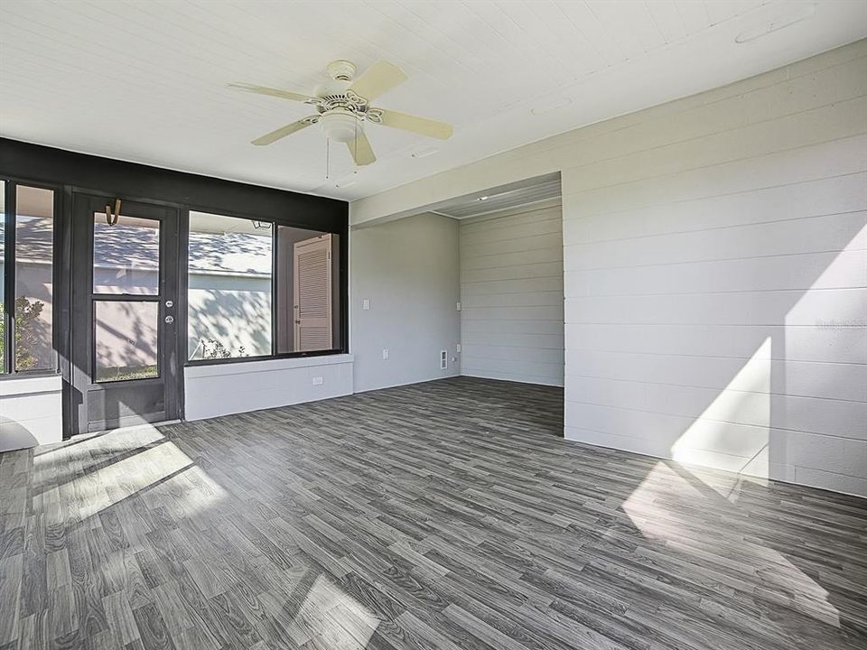 For Sale: $298,880 (2 beds, 2 baths, 1472 Square Feet)