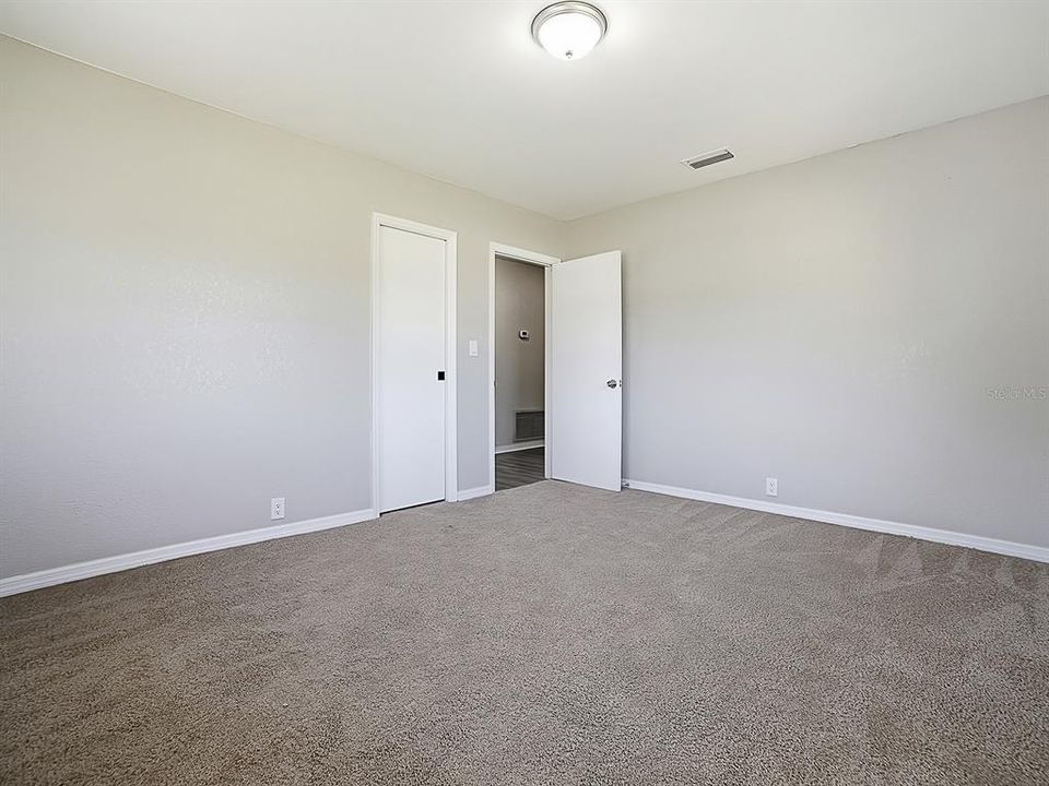 For Sale: $298,880 (2 beds, 2 baths, 1472 Square Feet)
