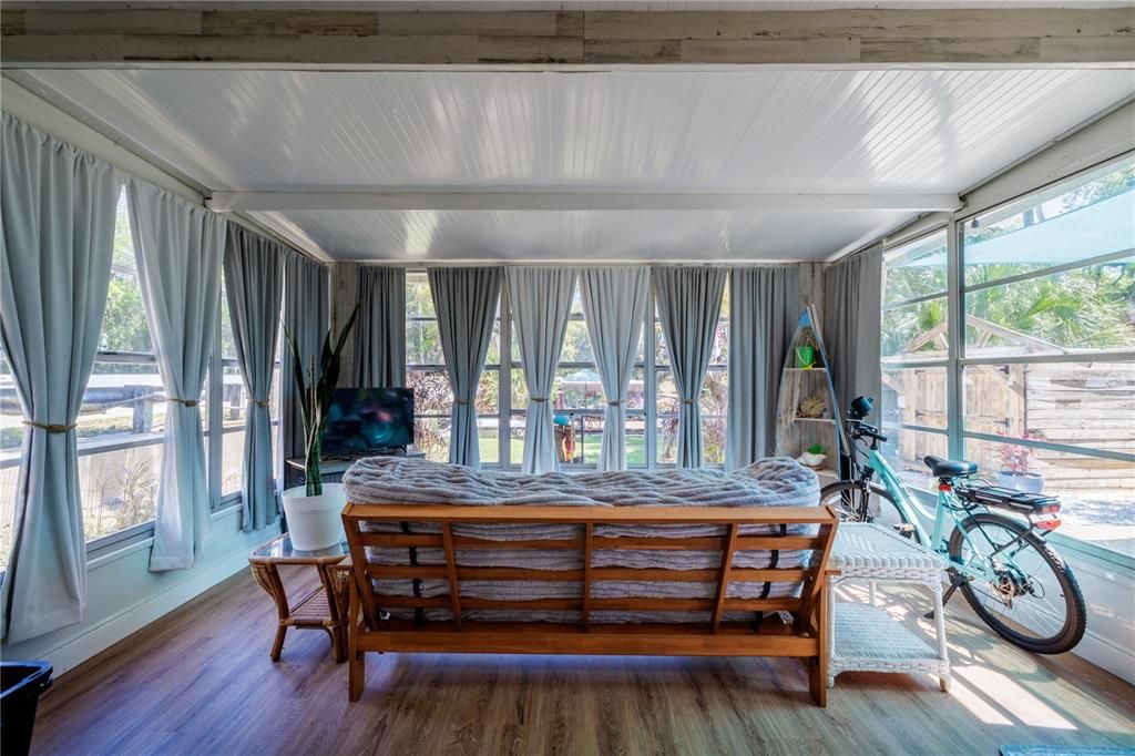 En Venta: $425,000 (3 camas, 1 baños, 1566 Pies cuadrados)