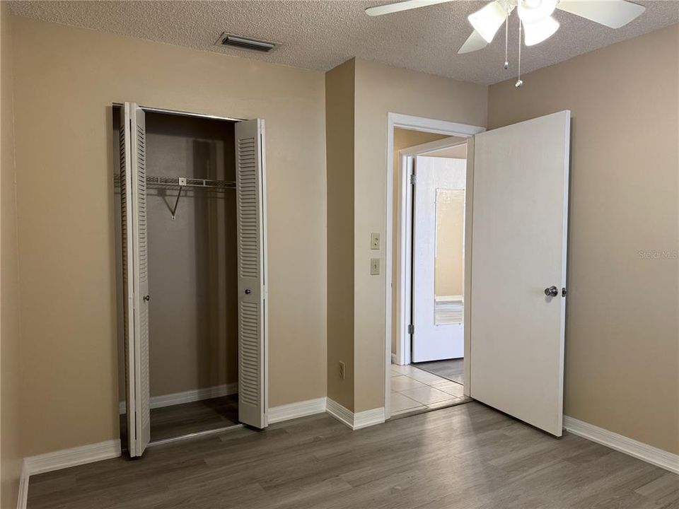 En Venta: $154,000 (3 camas, 2 baños, 1140 Pies cuadrados)