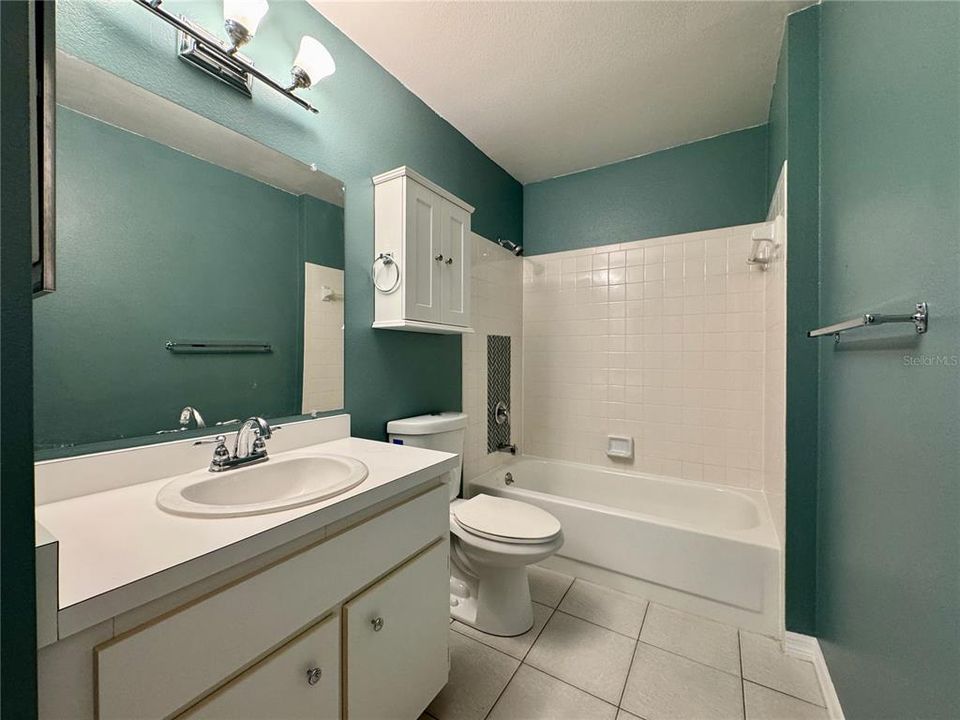 En Venta: $154,000 (3 camas, 2 baños, 1140 Pies cuadrados)