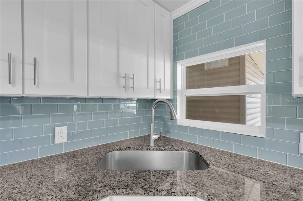 En Venta: $164,000 (2 camas, 2 baños, 1032 Pies cuadrados)