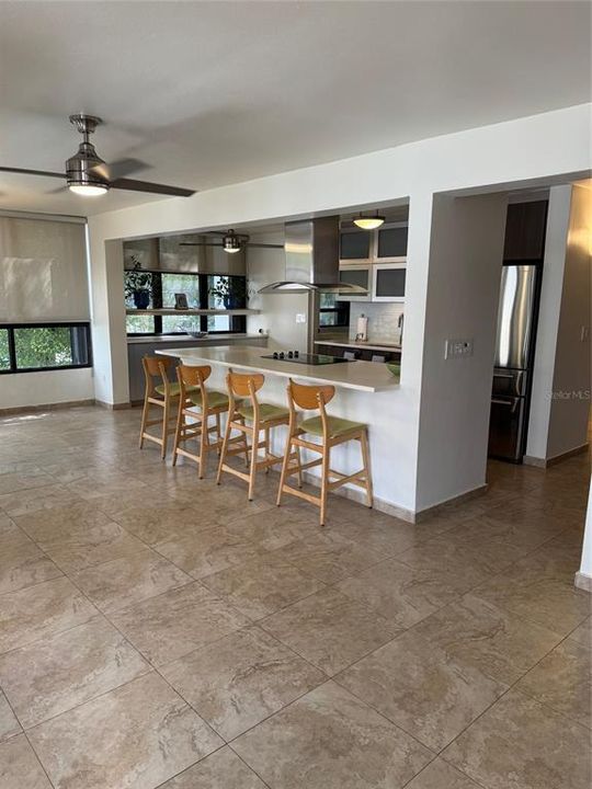 For Sale: $1,150,000 (3 beds, 2 baths, 1555 Square Feet)