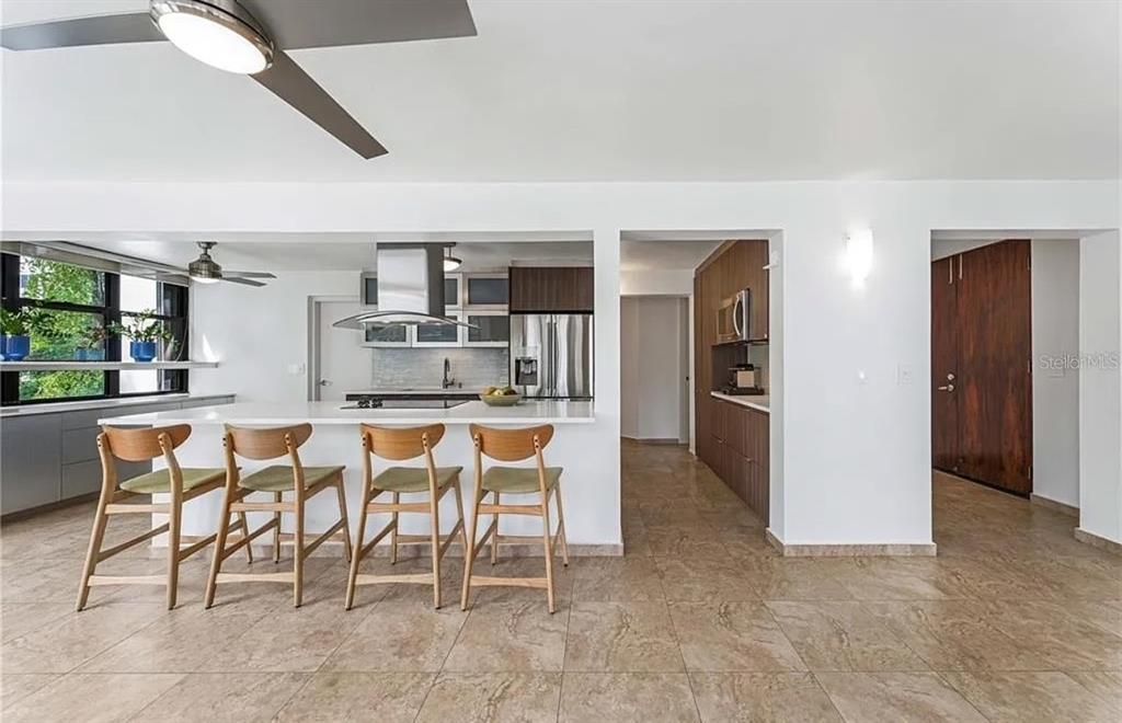 For Sale: $1,150,000 (3 beds, 2 baths, 1555 Square Feet)