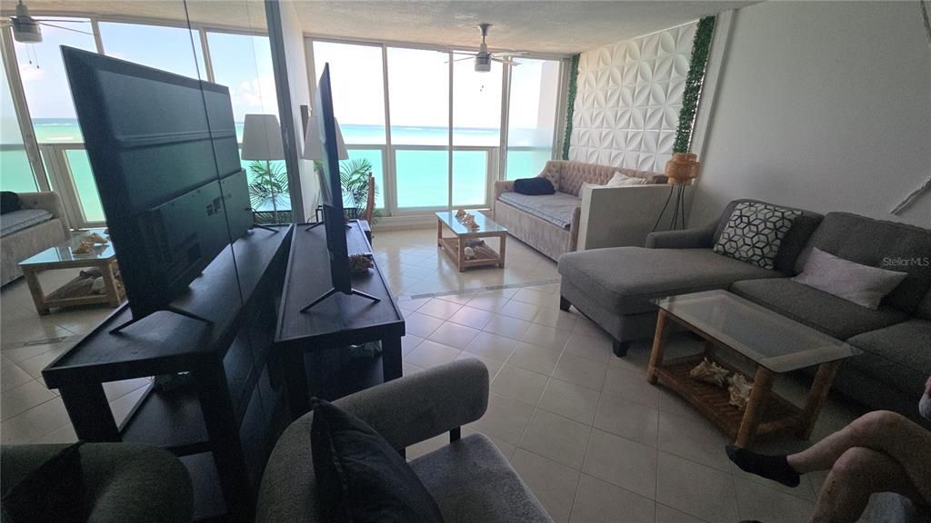 В аренду: $2,500 (2 спален, 1 ванн, 954 Квадратных фут)