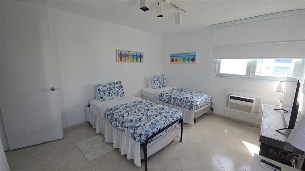 В аренду: $2,500 (2 спален, 1 ванн, 954 Квадратных фут)