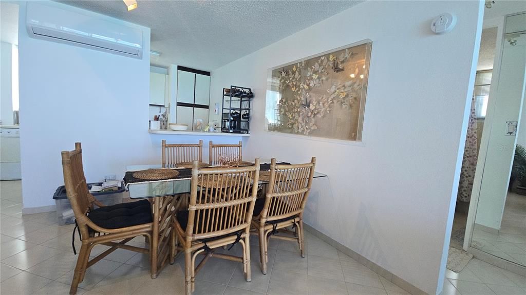 В аренду: $2,500 (2 спален, 1 ванн, 954 Квадратных фут)