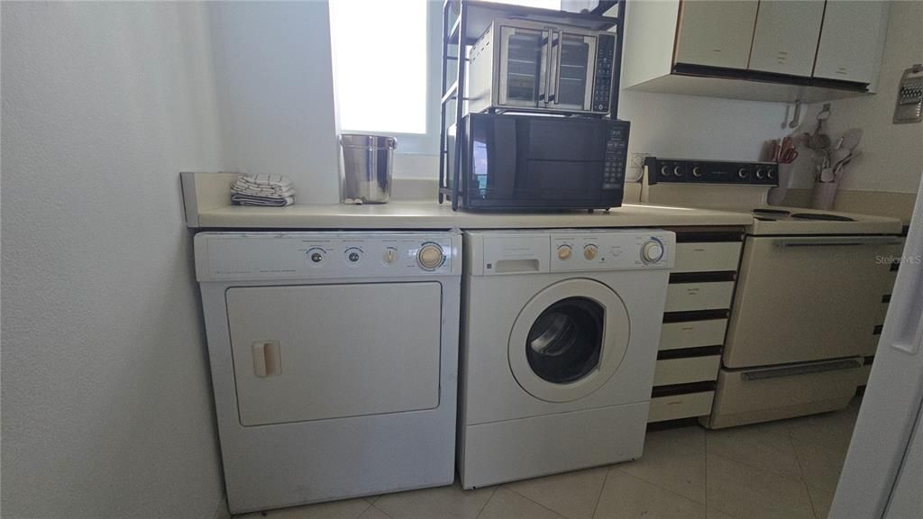 В аренду: $2,500 (2 спален, 1 ванн, 954 Квадратных фут)