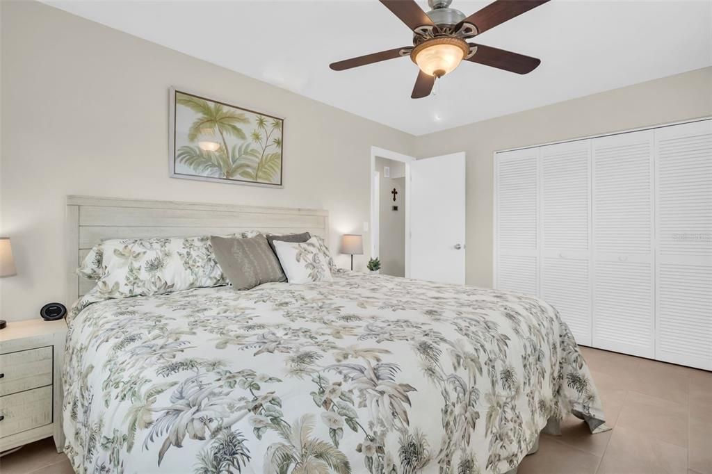 Activo con contrato: $355,900 (2 camas, 1 baños, 1284 Pies cuadrados)