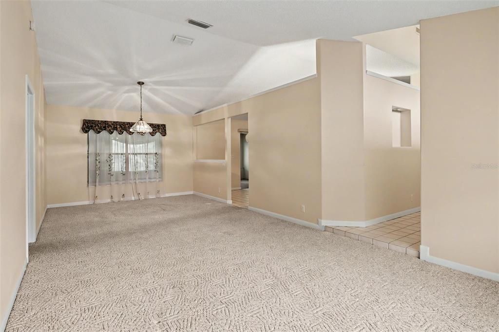 En Venta: $359,900 (3 camas, 2 baños, 2160 Pies cuadrados)