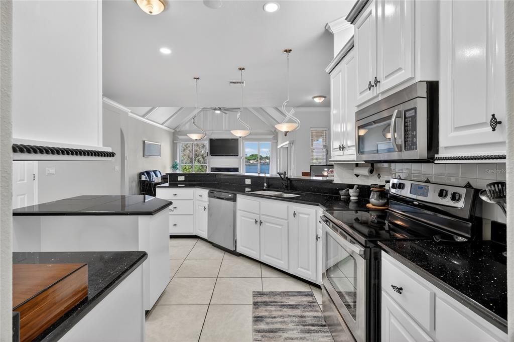 For Sale: $850,000 (3 beds, 2 baths, 3255 Square Feet)