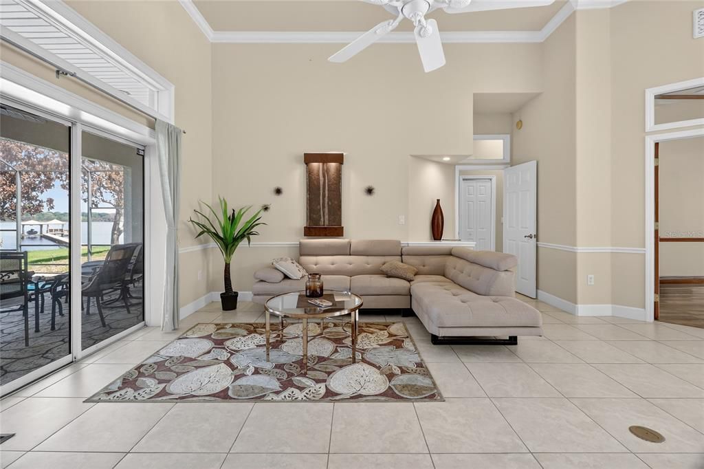 For Sale: $850,000 (3 beds, 2 baths, 3255 Square Feet)
