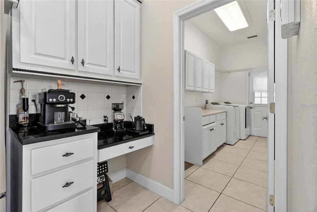 For Sale: $850,000 (3 beds, 2 baths, 3255 Square Feet)