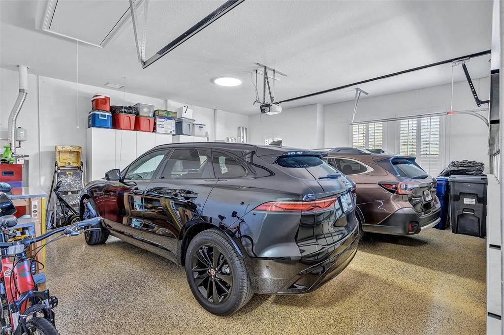 Activo con contrato: $1,150,000 (3 camas, 3 baños, 2579 Pies cuadrados)