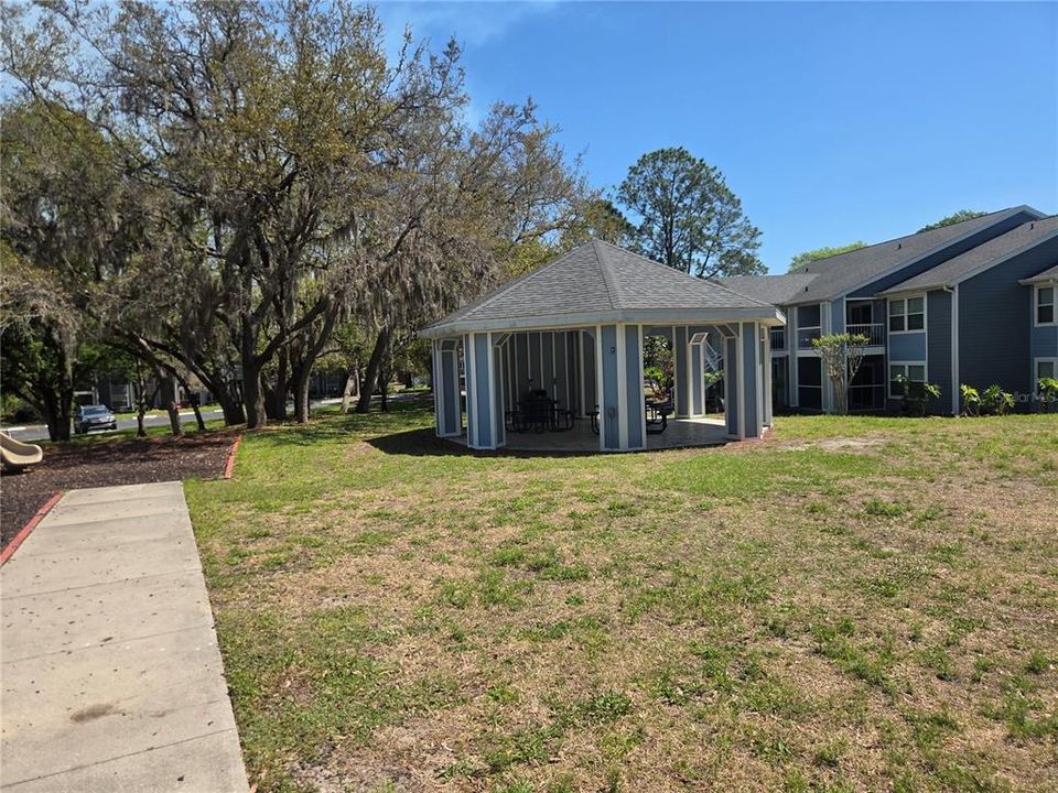 Active With Contract: $124,900 (1 beds, 1 baths, 701 Square Feet)