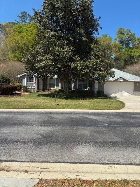 Recently Sold: $415,000 (3 beds, 2 baths, 2265 Square Feet)