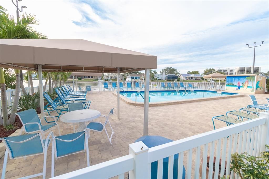 For Sale: $250,000 (1 beds, 1 baths, 1170 Square Feet)
