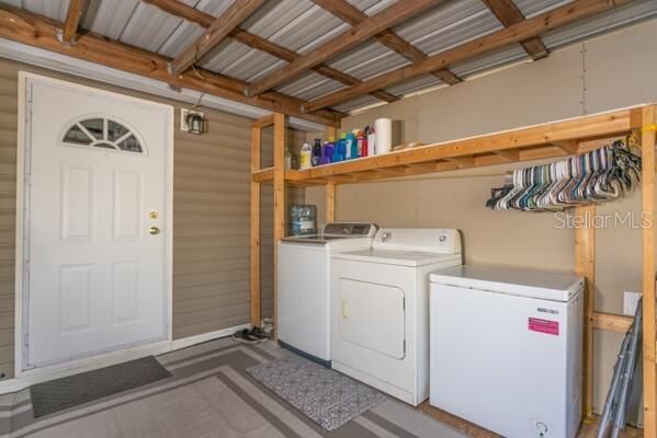 Active With Contract: $273,500 (2 beds, 2 baths, 960 Square Feet)