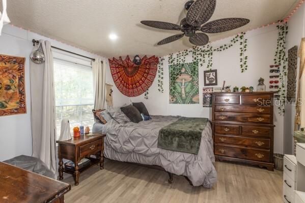 Active With Contract: $273,500 (2 beds, 2 baths, 960 Square Feet)