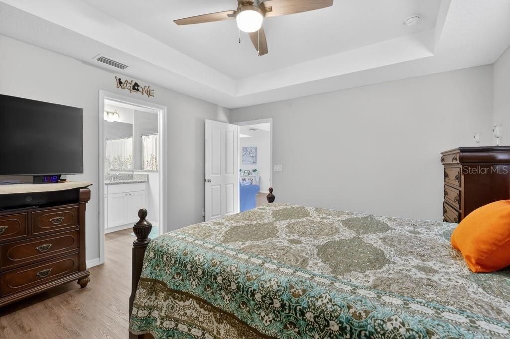 En Venta: $429,900 (3 camas, 2 baños, 1618 Pies cuadrados)