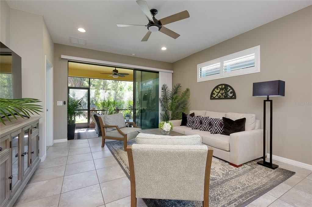 Active With Contract: $339,000 (2 beds, 2 baths, 1515 Square Feet)