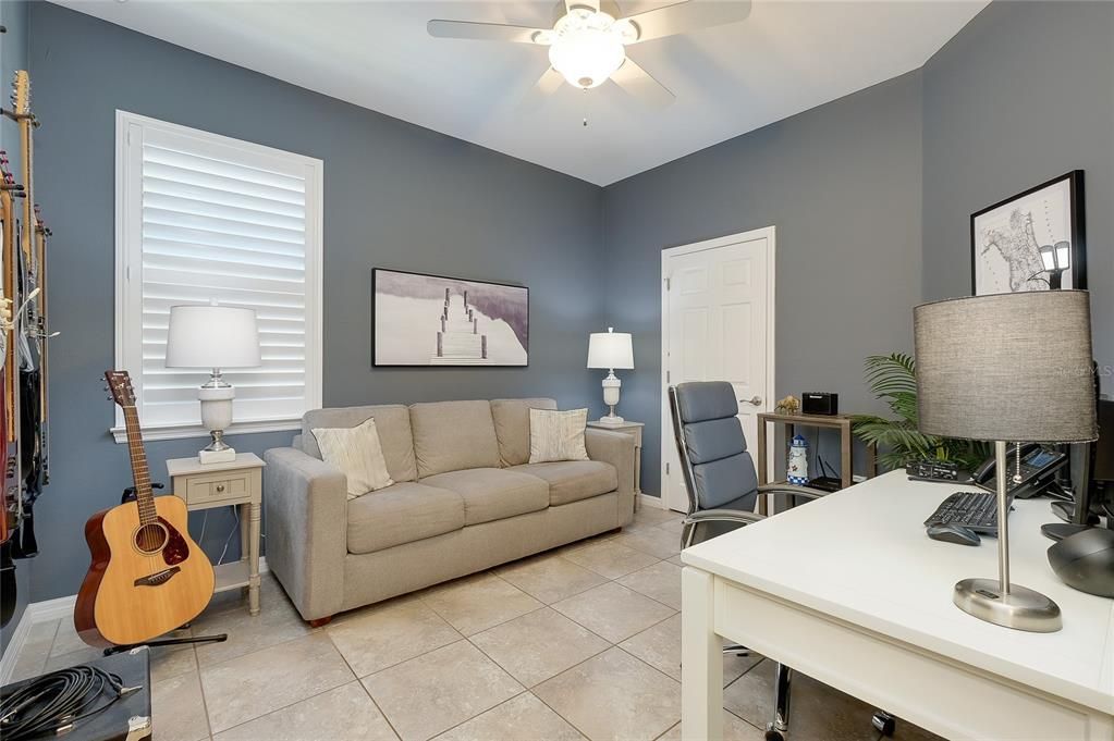 Active With Contract: $339,000 (2 beds, 2 baths, 1515 Square Feet)