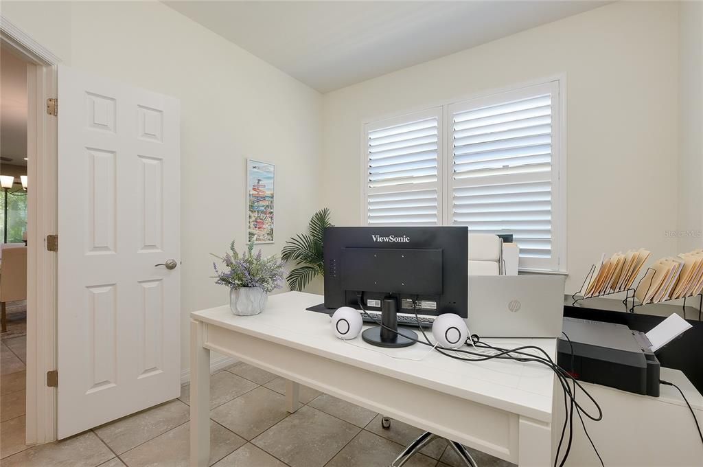 Active With Contract: $339,000 (2 beds, 2 baths, 1515 Square Feet)