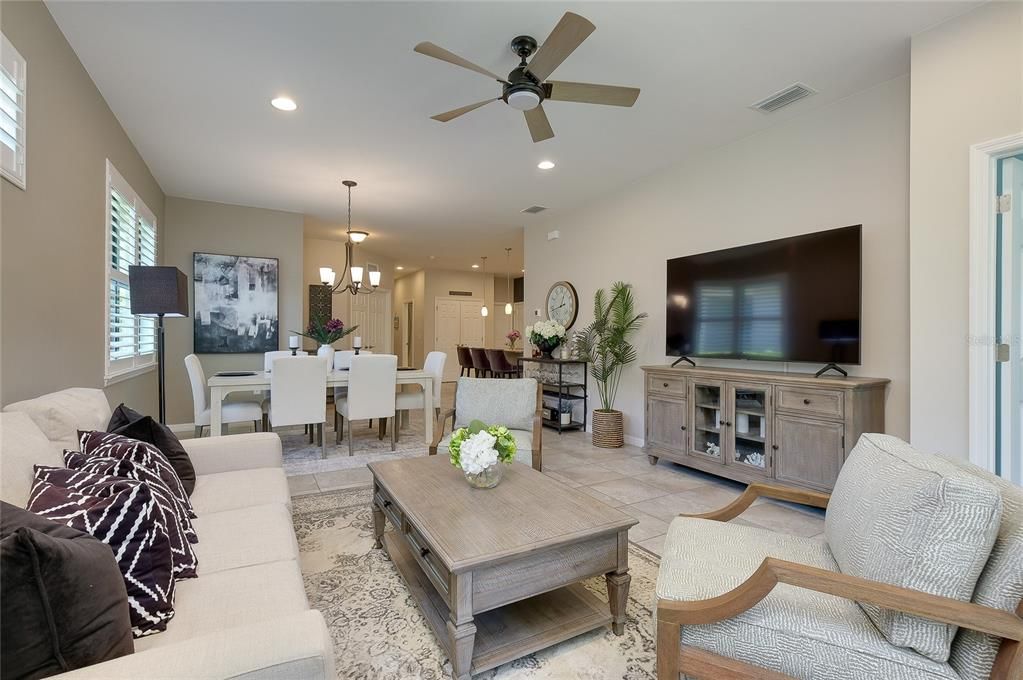 Active With Contract: $339,000 (2 beds, 2 baths, 1515 Square Feet)