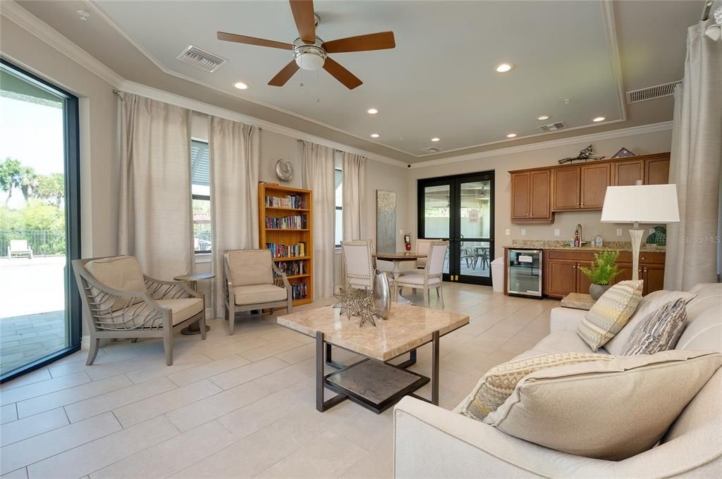 Active With Contract: $339,000 (2 beds, 2 baths, 1515 Square Feet)