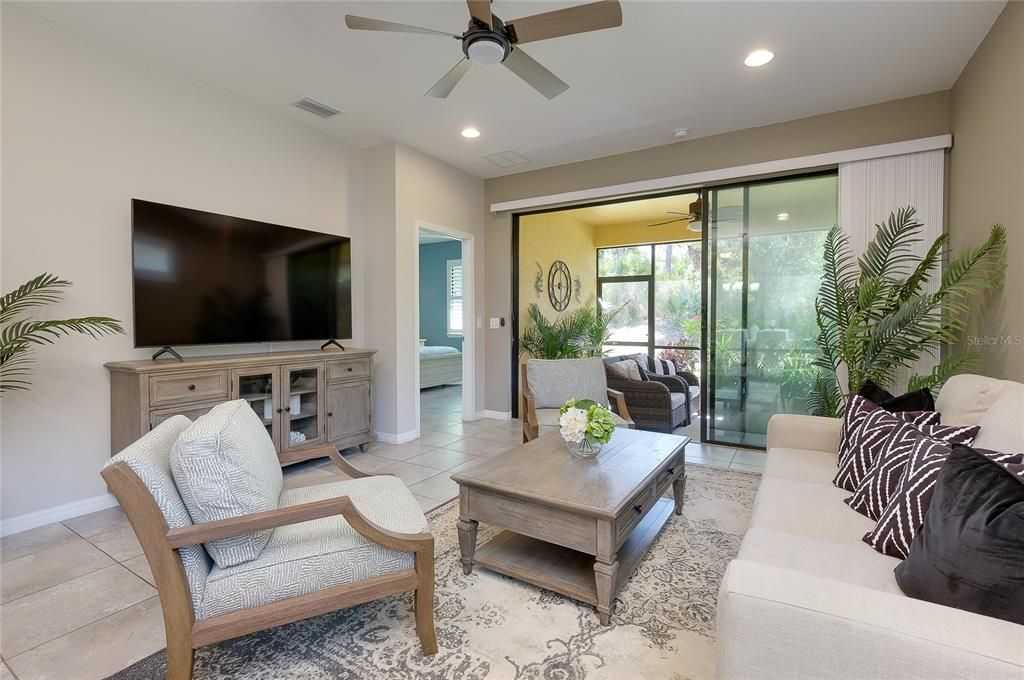 Active With Contract: $339,000 (2 beds, 2 baths, 1515 Square Feet)